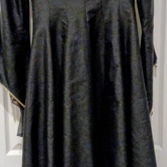 Vintage Couture Craig Signer Black Taffata Silk Gown with Gold Embellishments - Picture 7 of 12